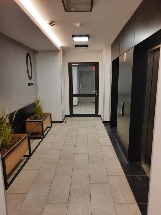 Aqua Apartments Sunset Reda Bagian luar foto